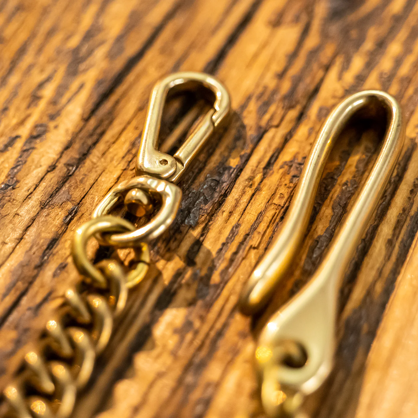 Barnes & Moore Heavy Duty Wallet Tether - Solid Brass - Image 4