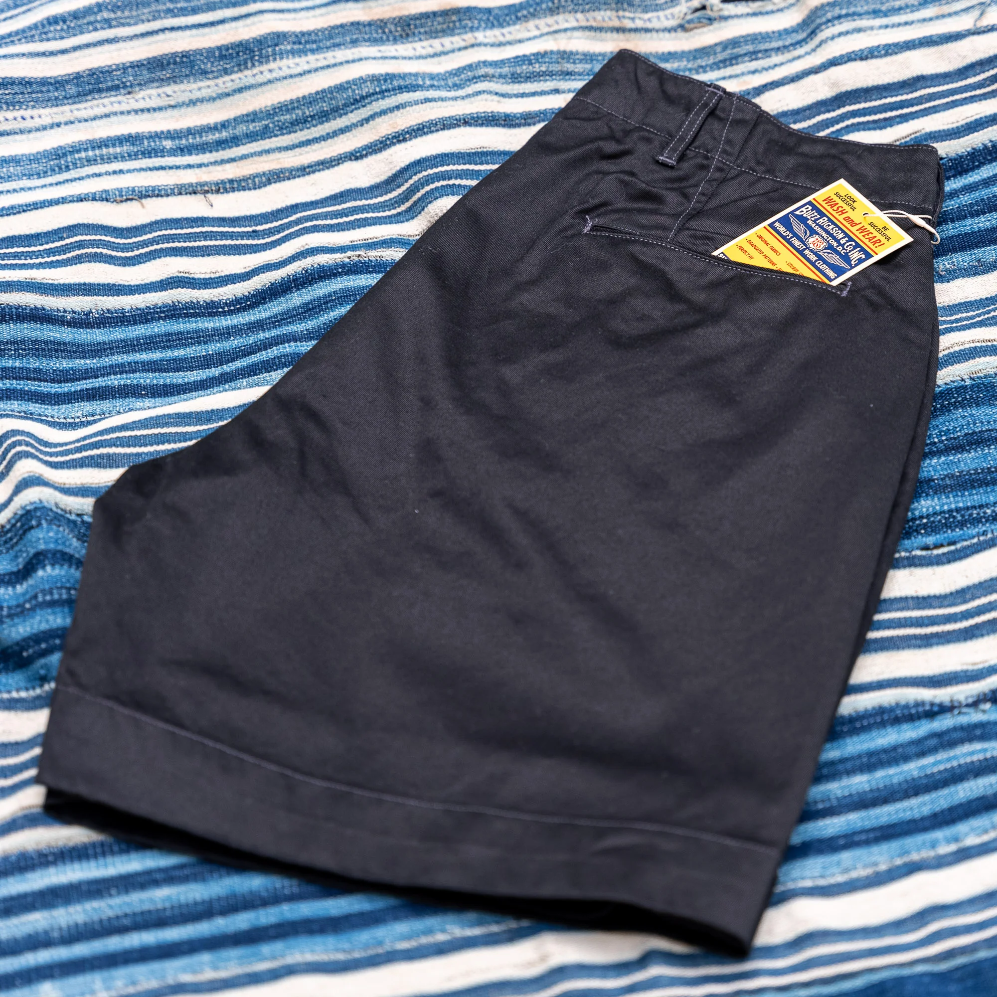 Buzz Rickson’s 8.2oz 1945 Early Military Chino Shorts – Black / Wide Straight - Image 2