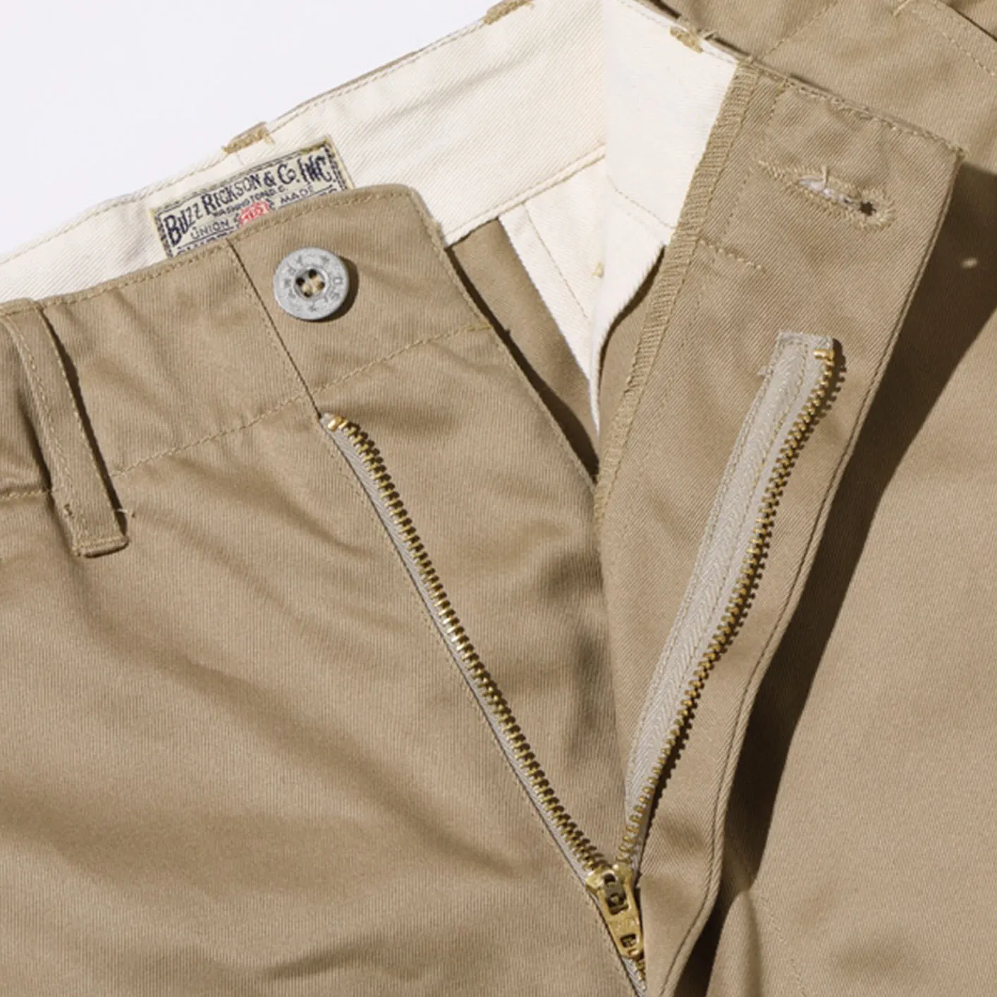 Buzz Rickson’s 8.2oz 1945 Early Military Chino Shorts – Beige / Wide Straight - Image 2