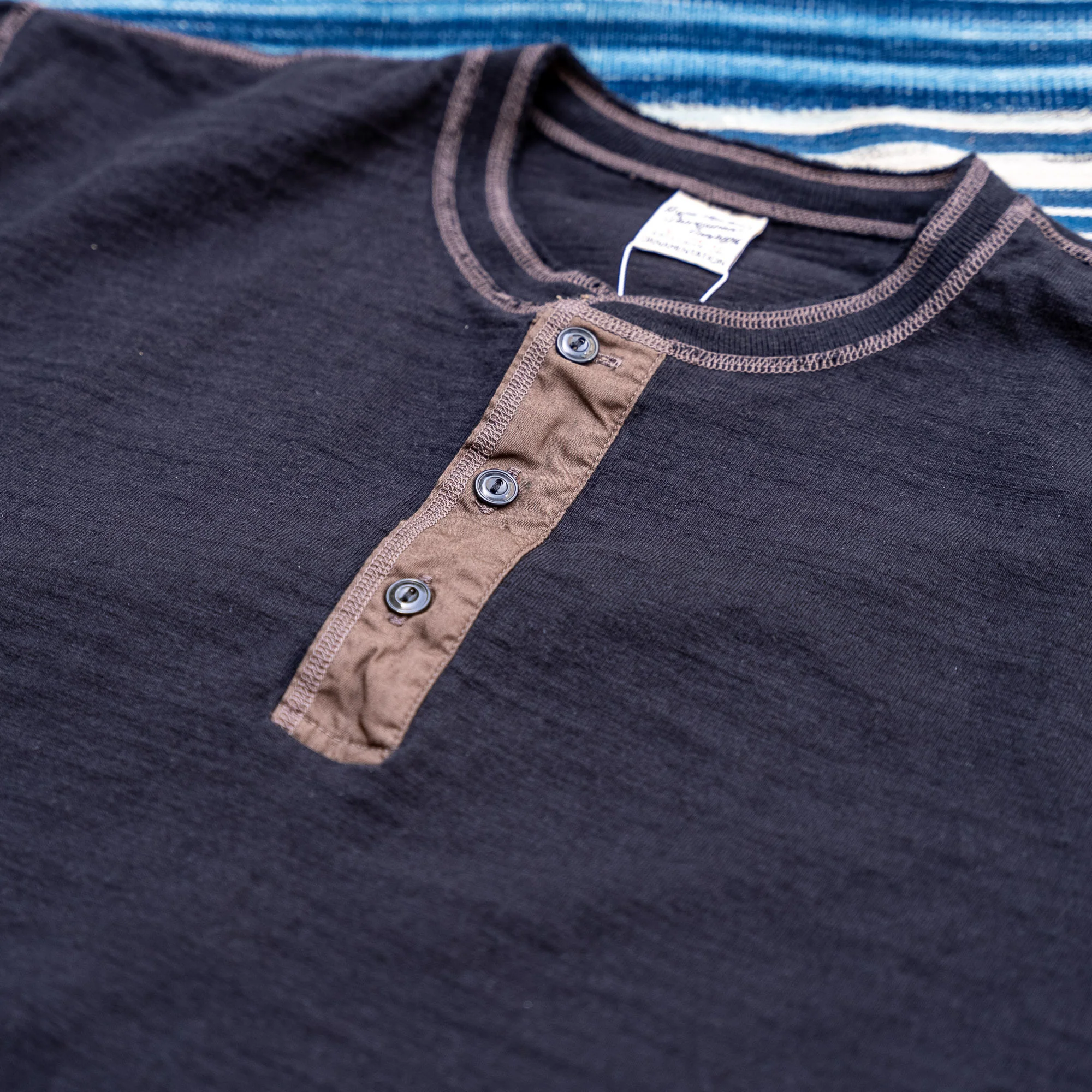 Buzz Rickson’s Loopwheeled Slub Yarn Henley T-Shirt – Black - Image 2