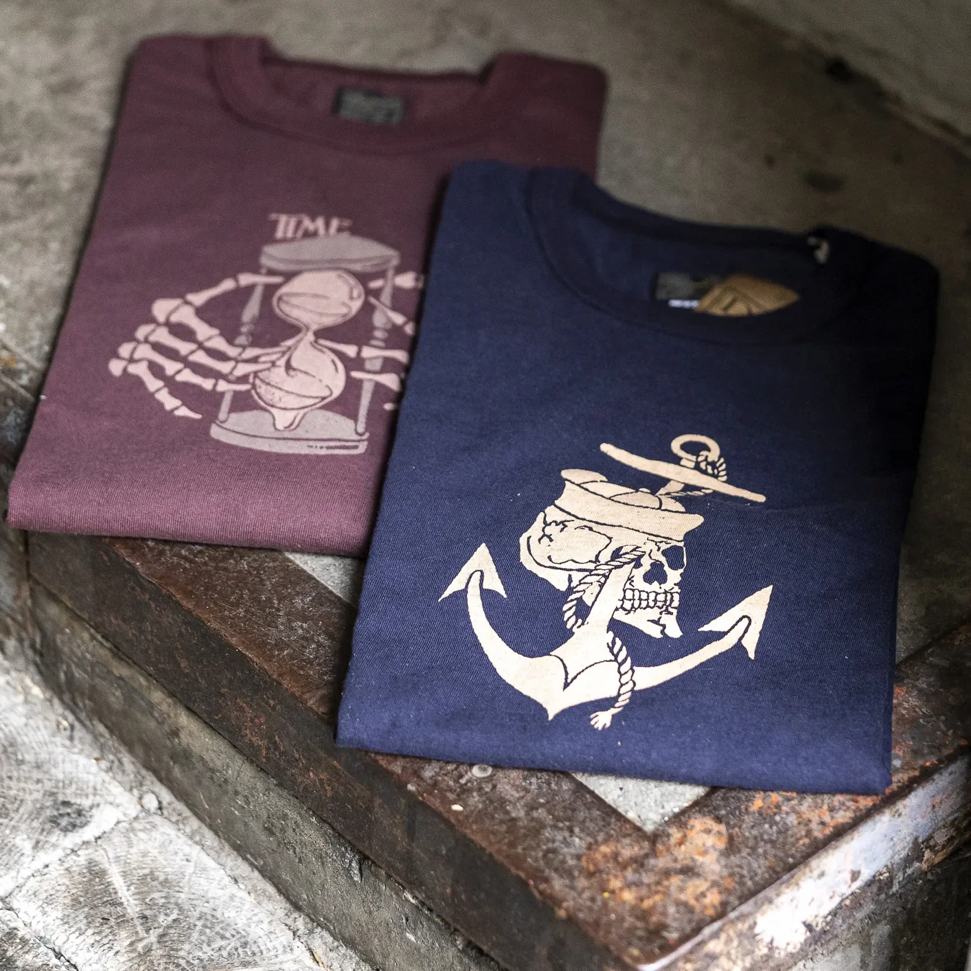 Dalee's & Co. 8.5oz 1940s Loopwheeled ‘Time’ T-Shirt - Maroon - Image 5