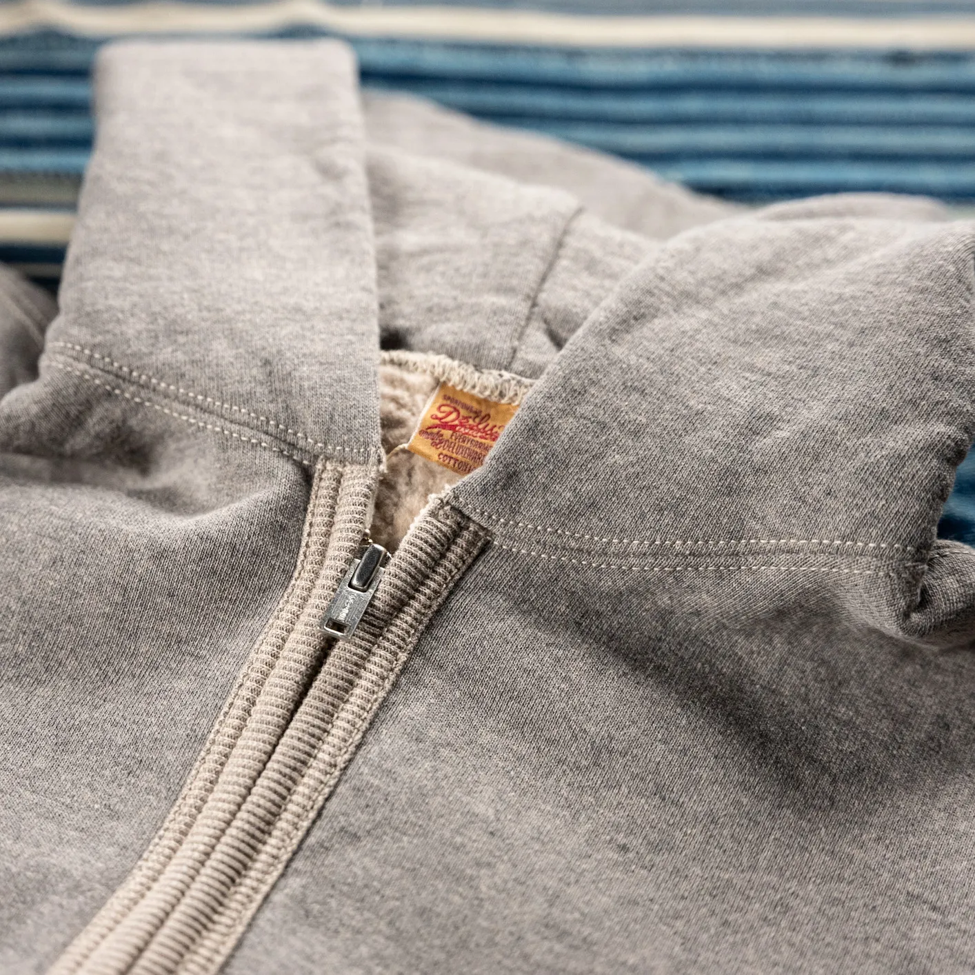 Deluxeware 20oz Loopwheeled Flat Seam Zip Hoodie – Grey / Beige - Image 3