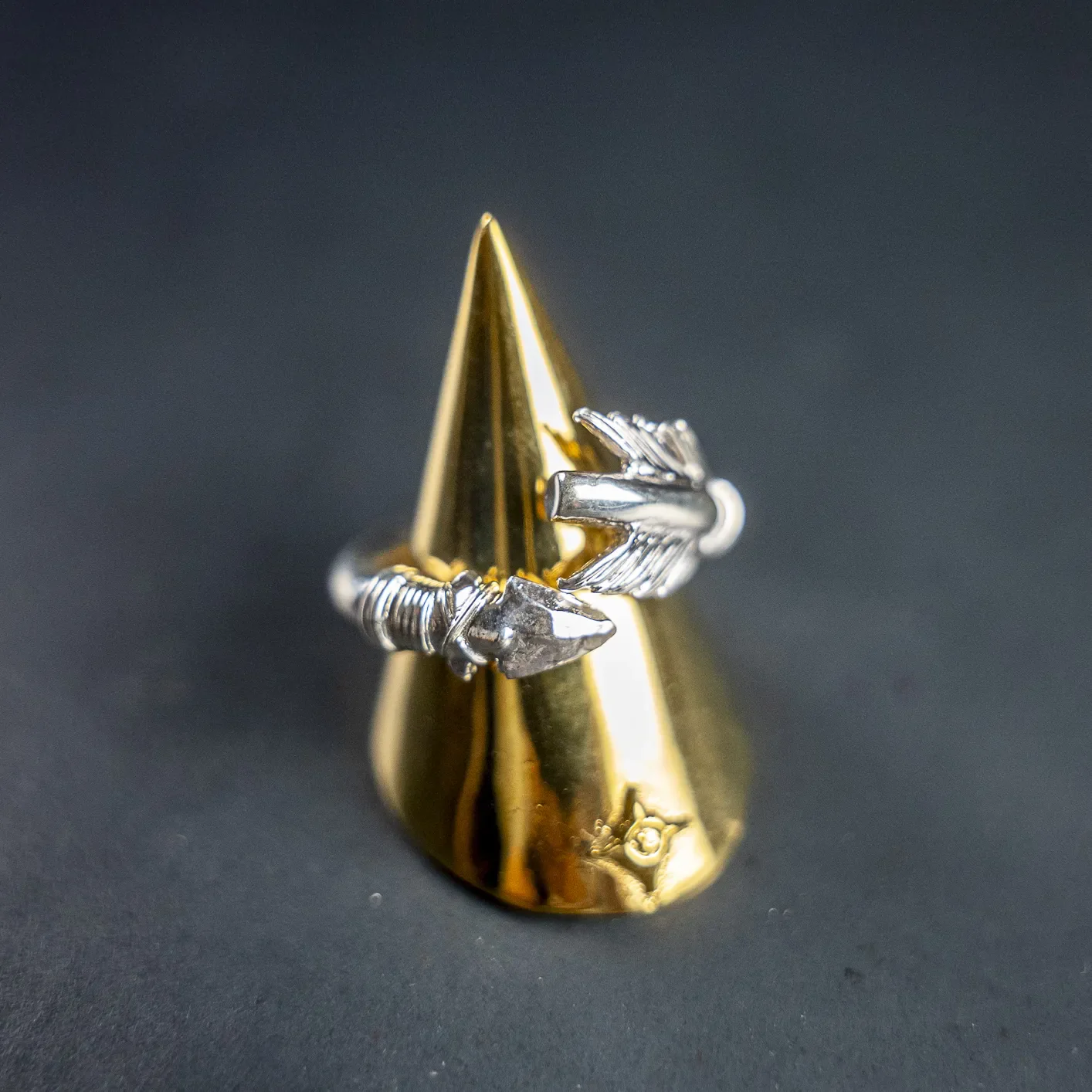 First Arrow's ‘First Arrow’ Ring Large – 950 Silver / R-063 - Image 2