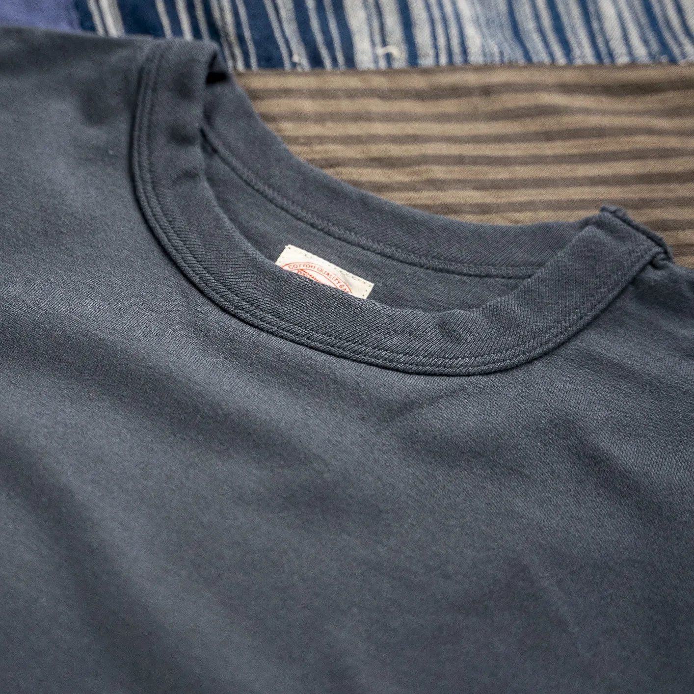 Fullcount 5222PT-9 8.4oz Flat Seam ‘Hold Fast Stay True’ T-Shirt - Ink Black / Loopwheeled - Image 4