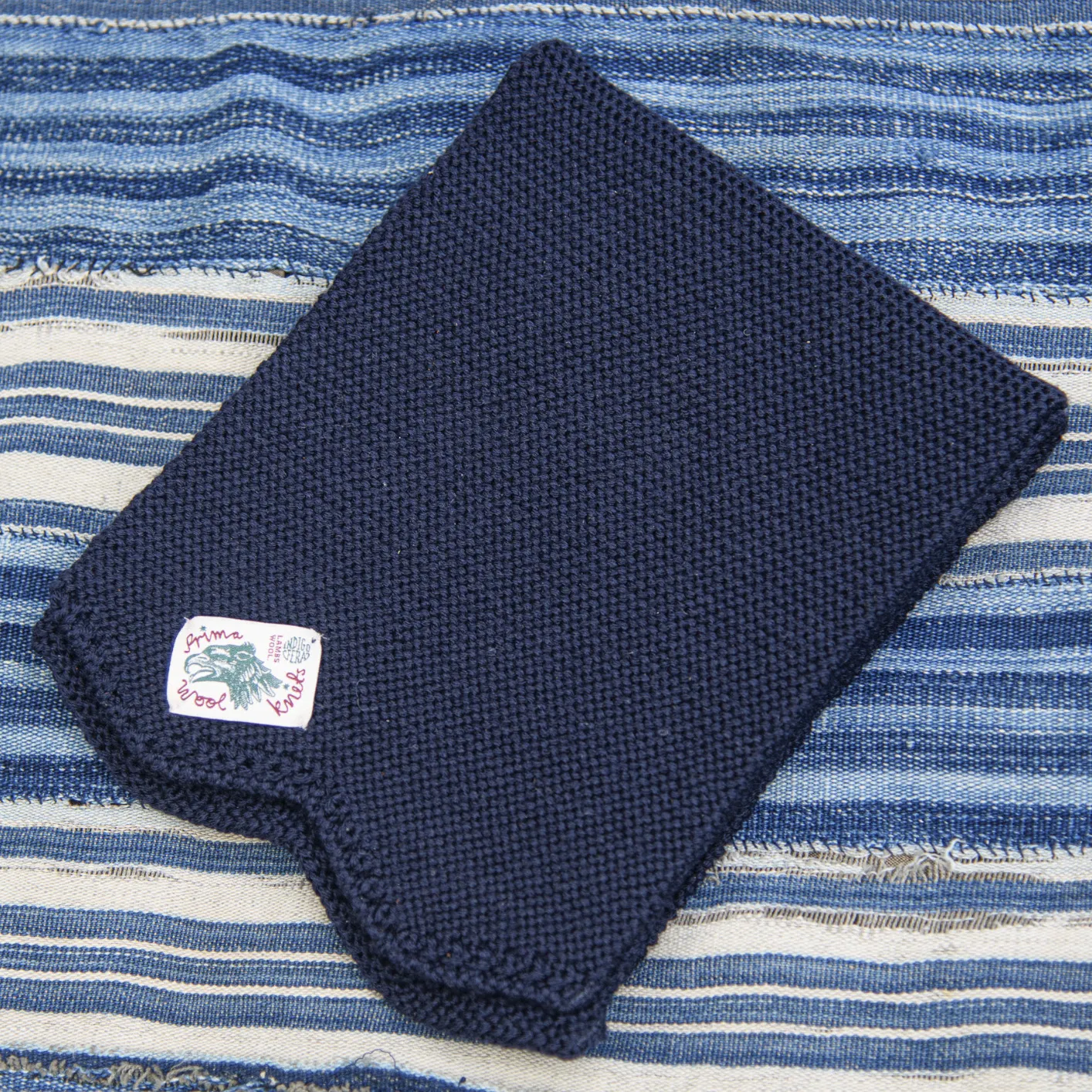 Indigofera ‘Chilcoot’ Merino Wool Scarf – Navy