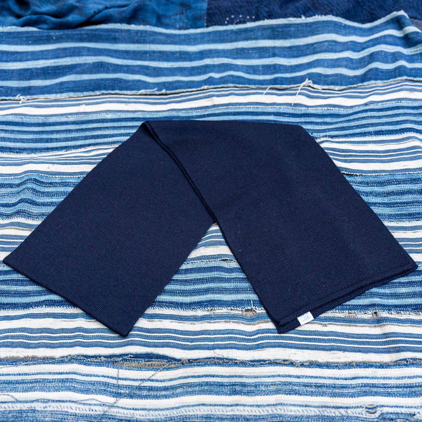 Merz b. Schwanen Merino Scarf – Dark Navy / MWSC01 - Image 3