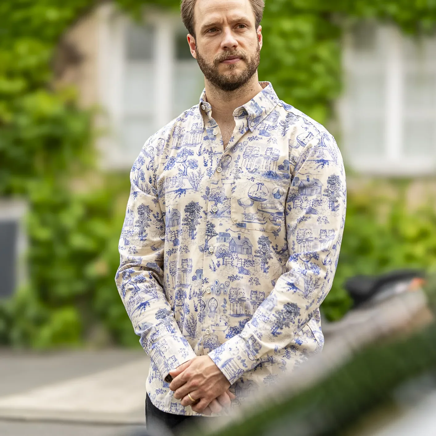 Naked & Famous Cats Linen Easy Shirt - Natural / Blue - Image 6