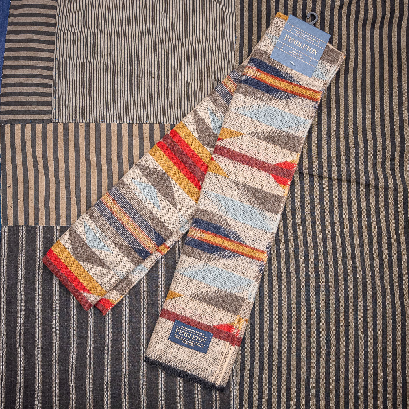 Pendleton Jacquard Wool Scarf – Wyeth Trail - Image 3