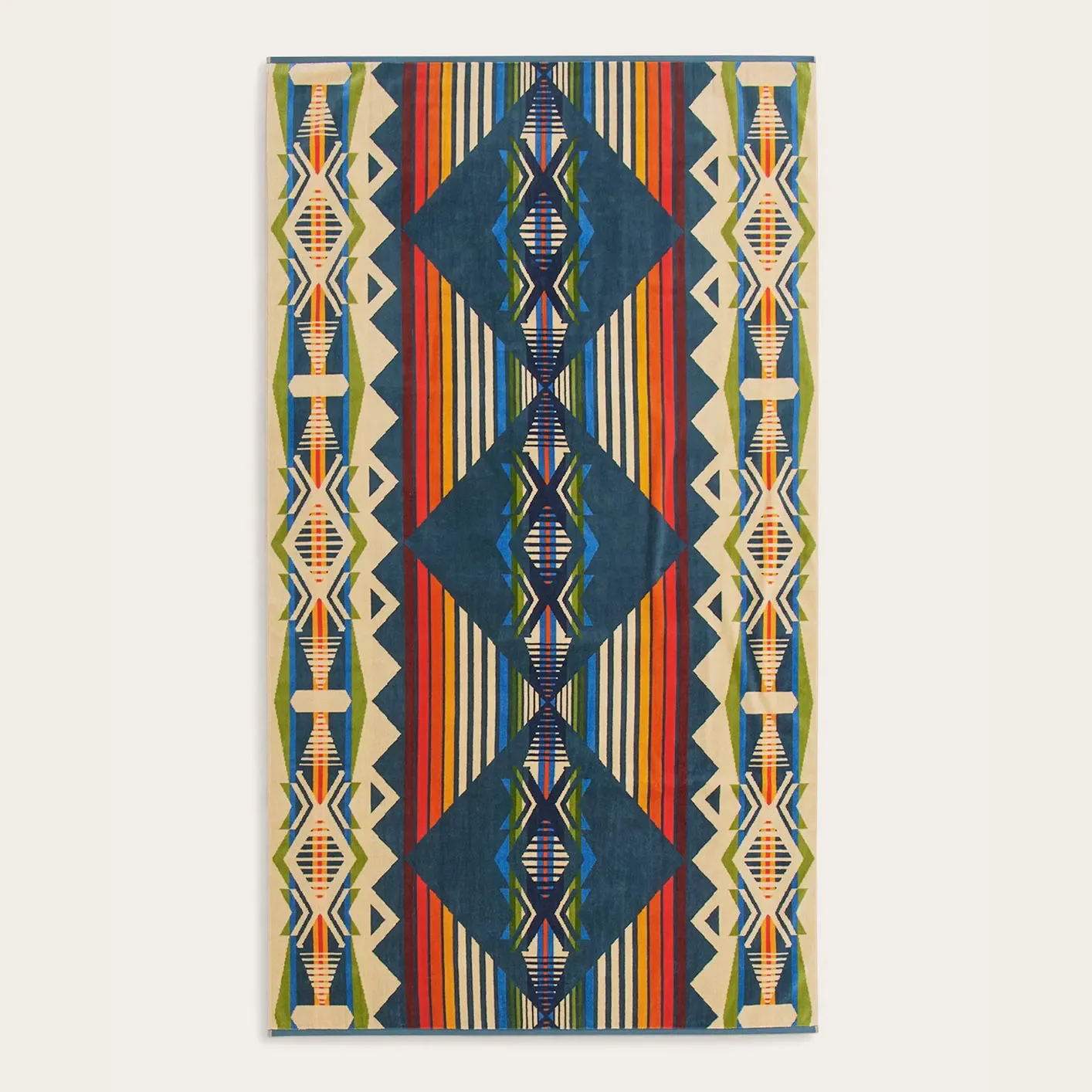 Pendleton Oversized Jacquard Beach Towel – Creekside