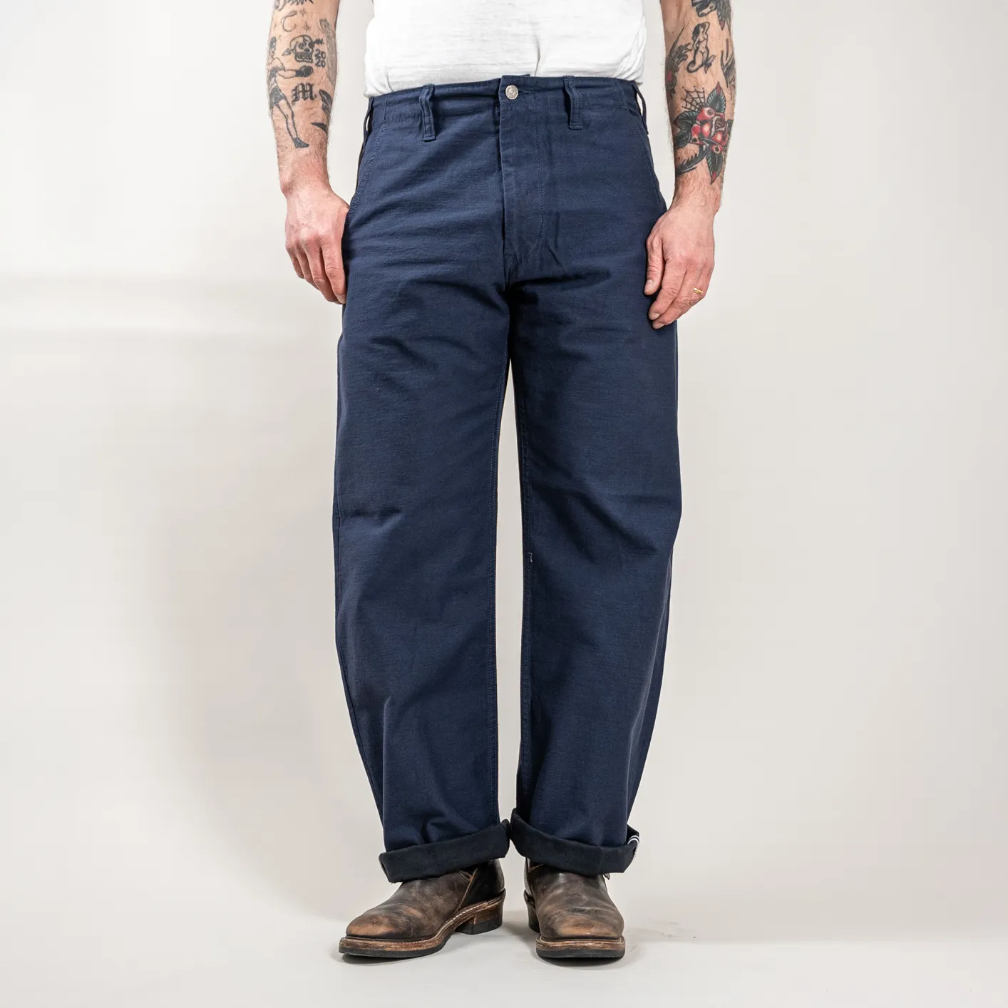 Pure Blue Japan 1185 Back Satin Sulfur Yarn-Dye Trousers – Navy / Wide Straight
