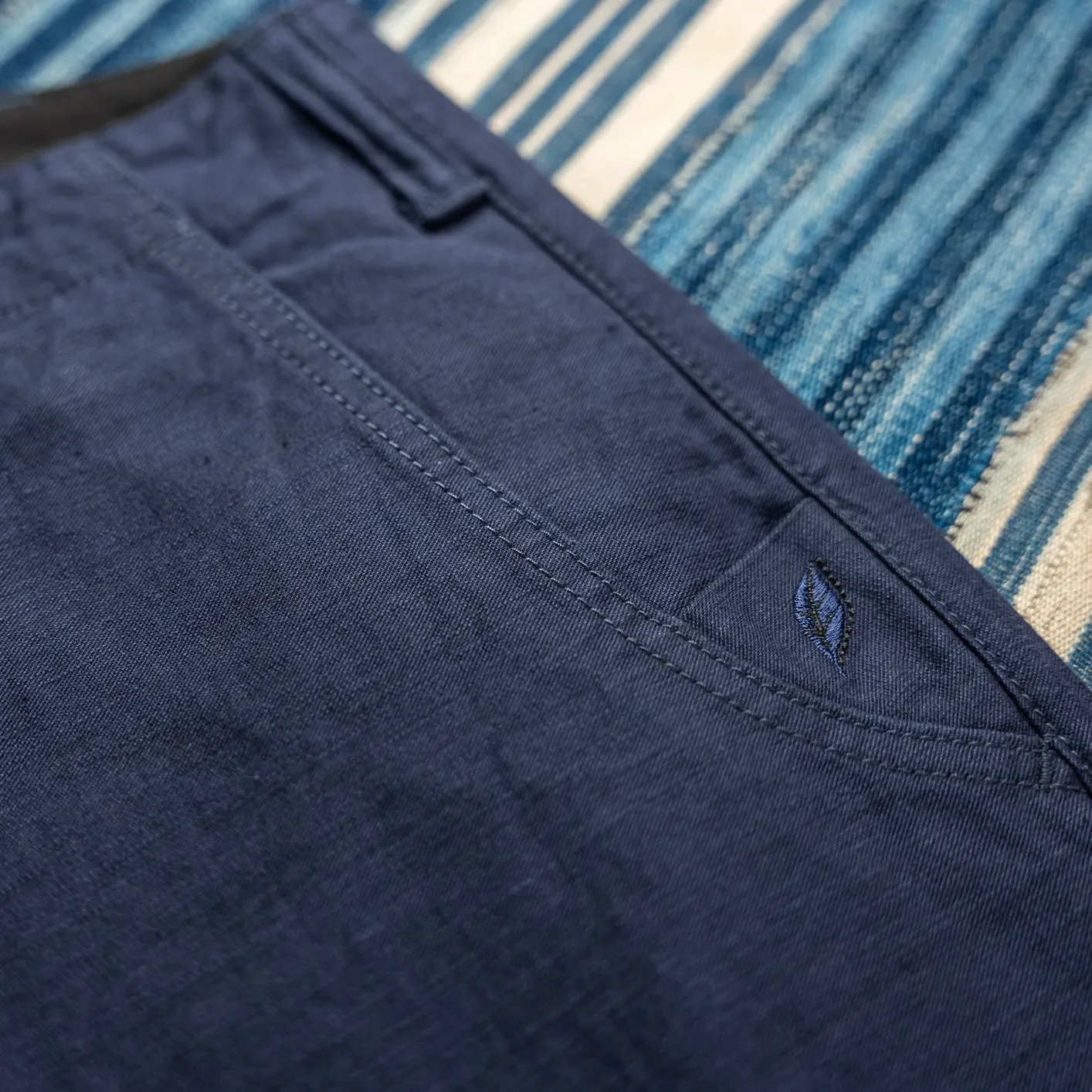 Pure Blue Japan 1185 Back Satin Sulfur Yarn-Dye Trousers – Navy / Wide Straight - Image 5