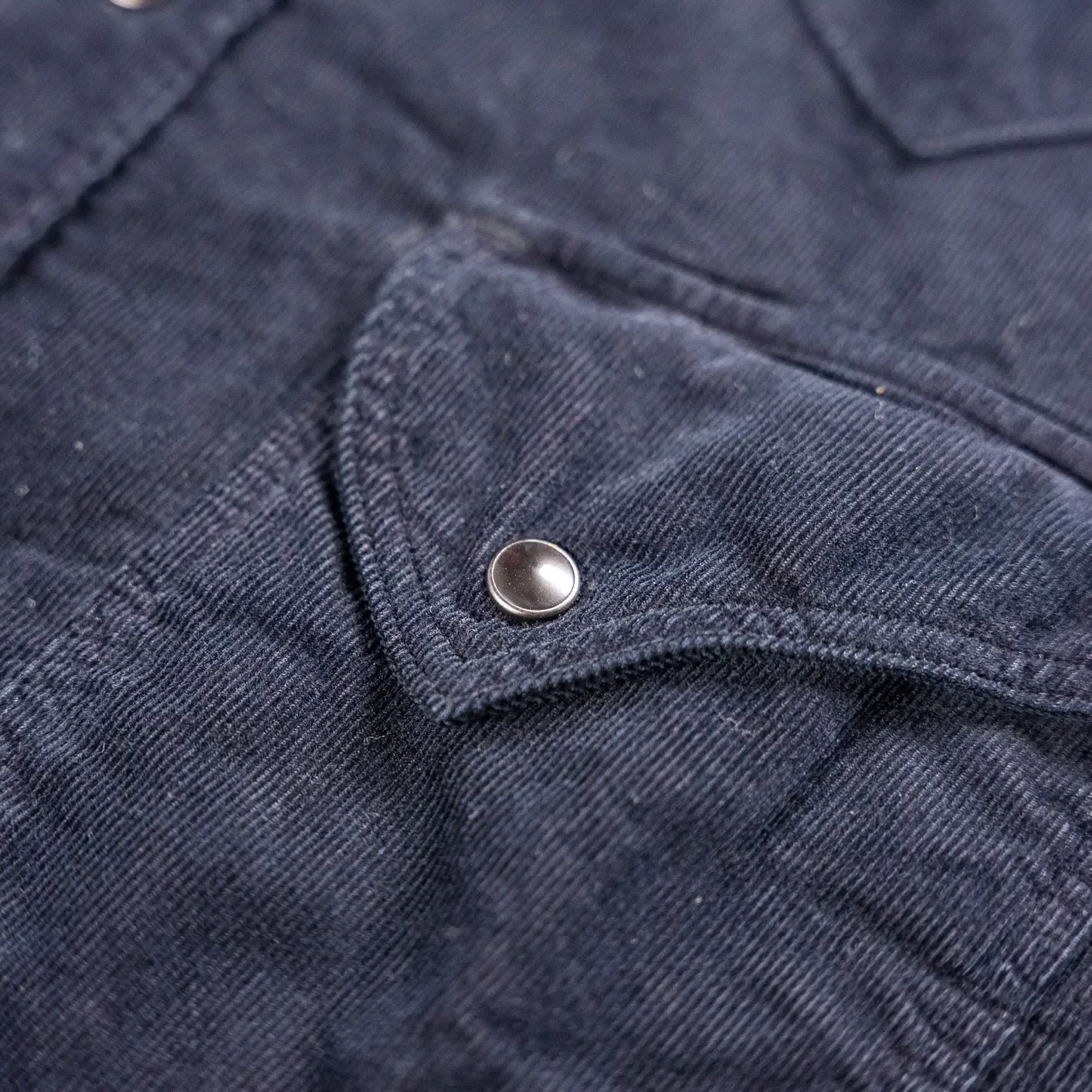 Pure Blue Japan 2236 8oz Overdyed Indigo Corduroy Curved Pocket Shirt – Indigo Black - Image 4