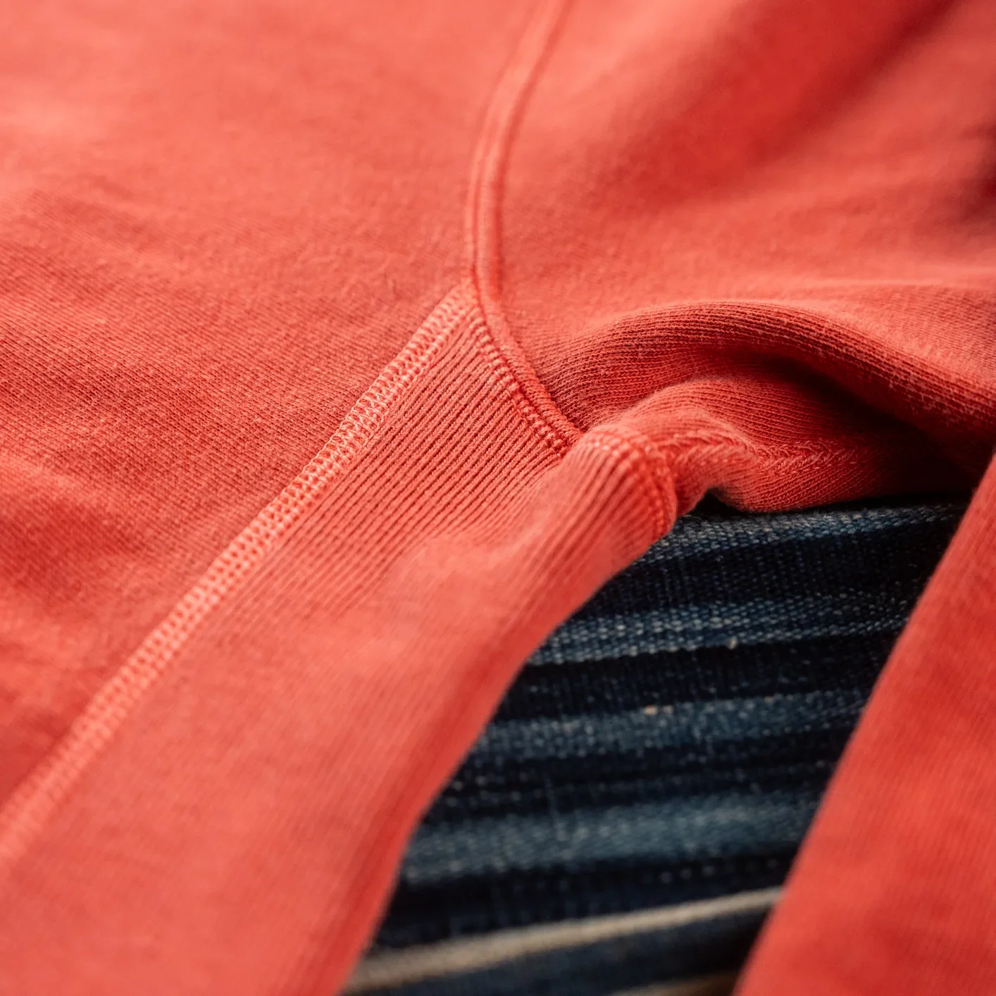 Studio D'Artisan 8185 'Bengala' Dyed Loopwheeled Sweatshirt – Red - Image 3