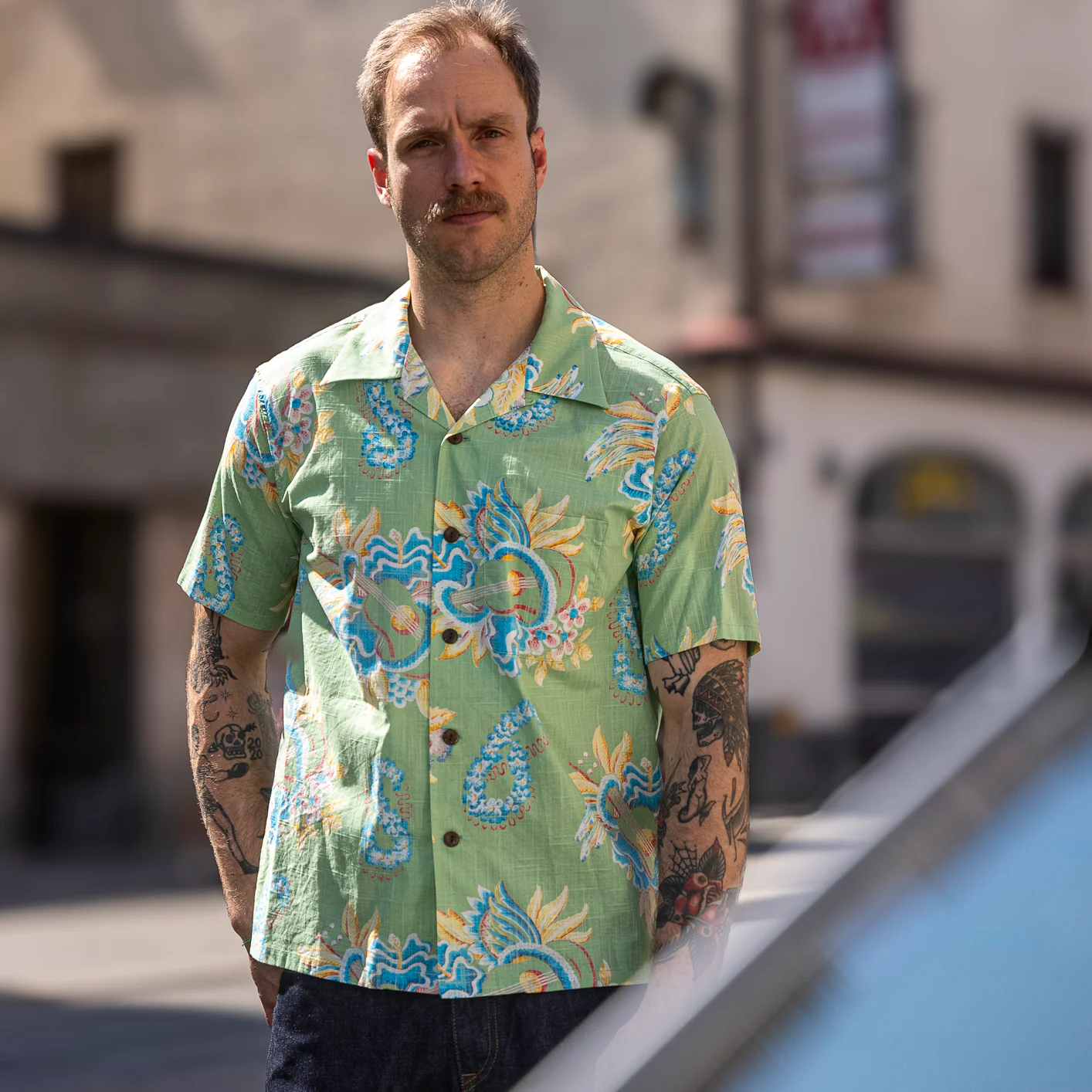 Sun Surf ‘Macintosh Ukulele’ Cotton x Linen Aloha Shirt – Green - Image 3