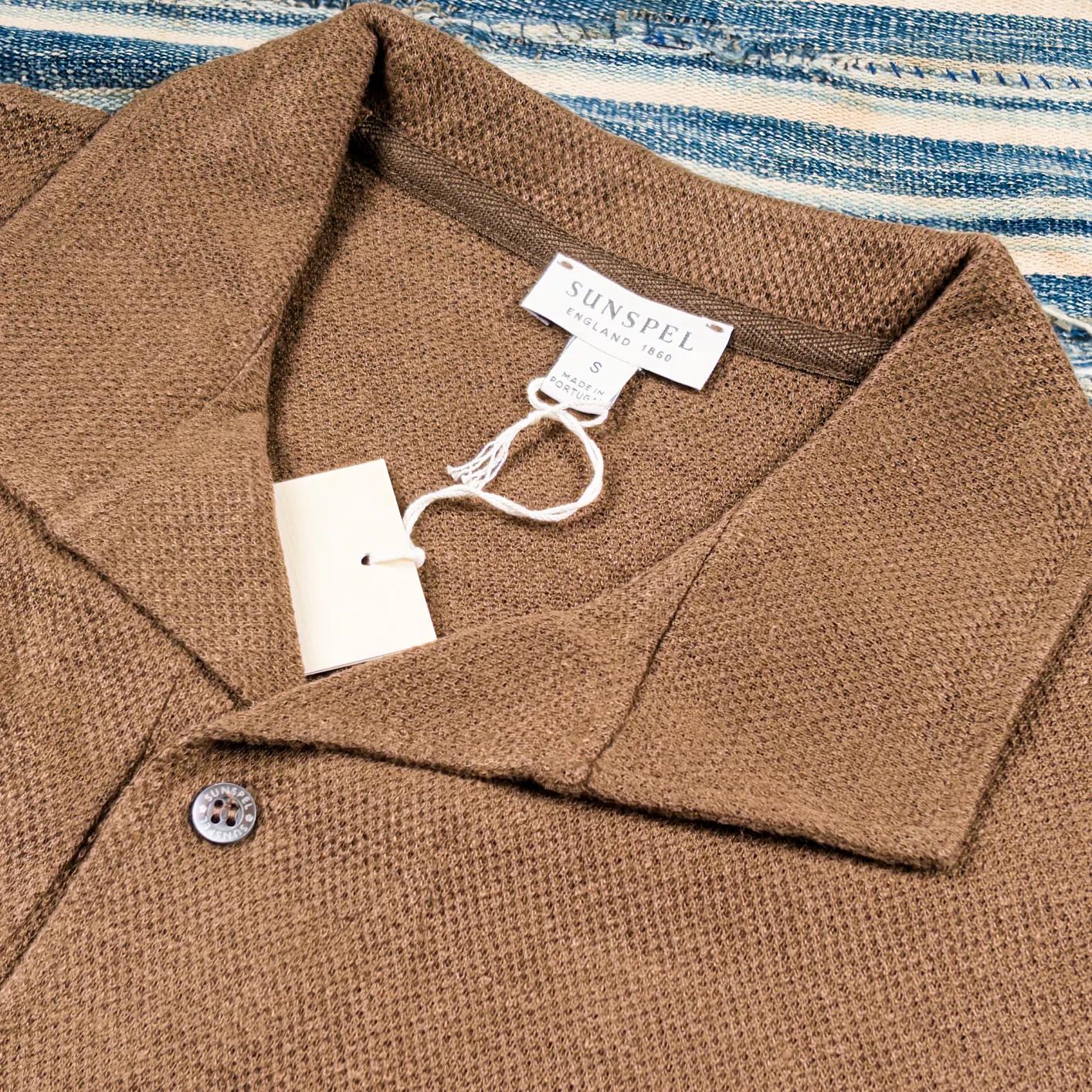 Sunspel Linen Piqué Polo Shirt – Dark Walnut - Image 2
