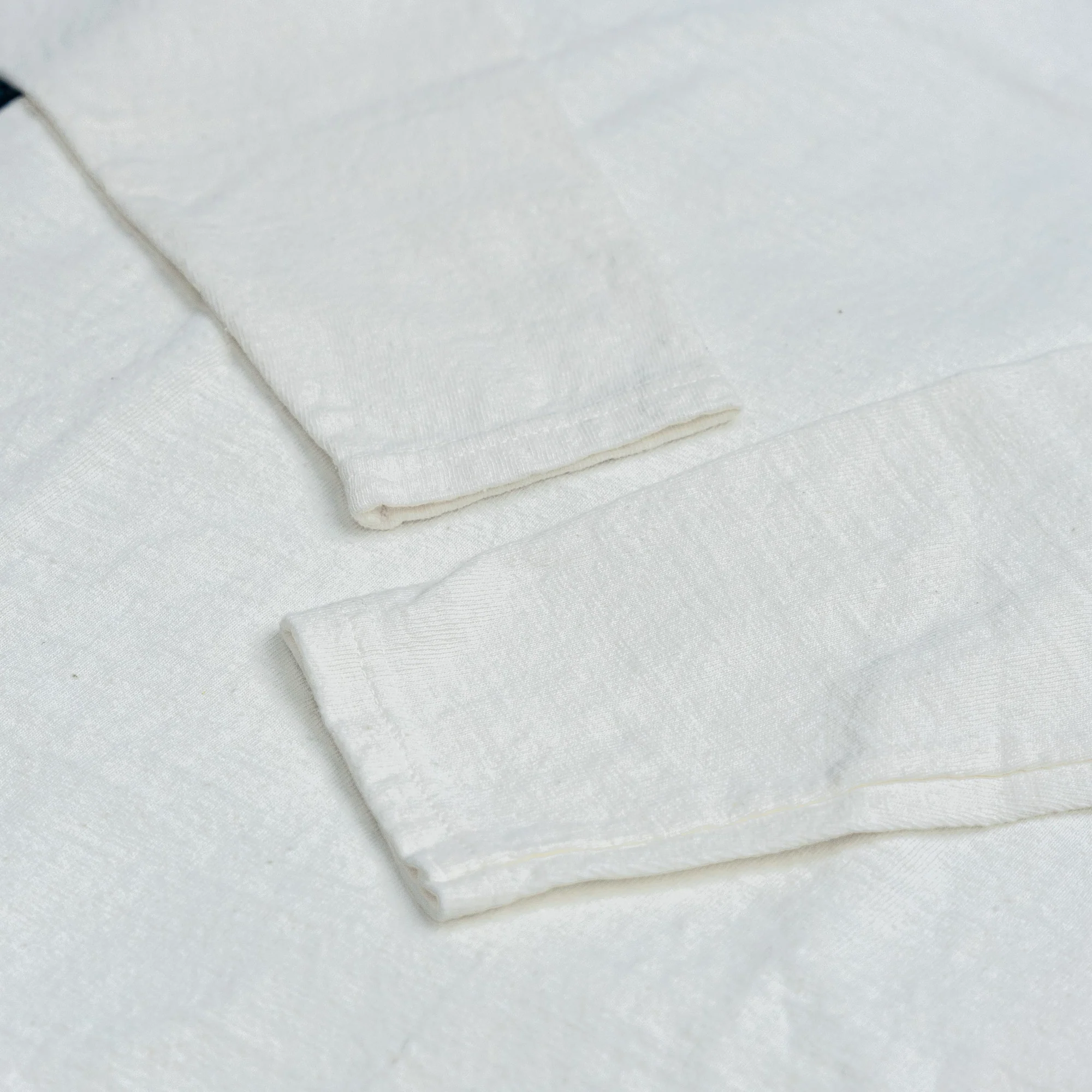 UES No.8 9.5oz Heavyweight Slub Nep Longsleeve – White - Image 3